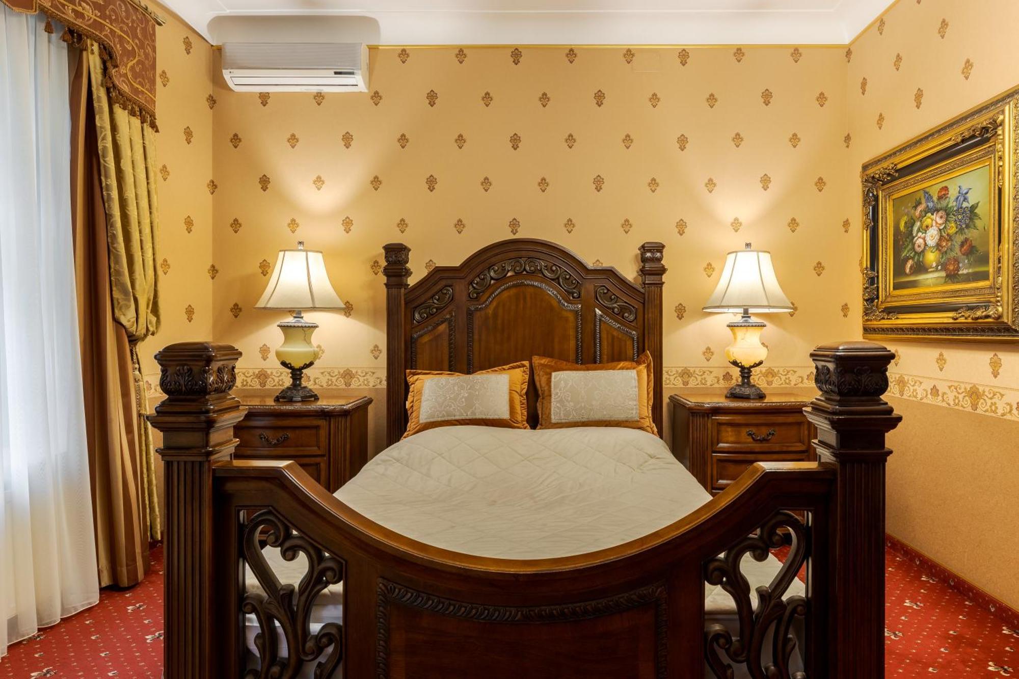 Luxury Boutique Andreevskiy Lviv Kültér fotó