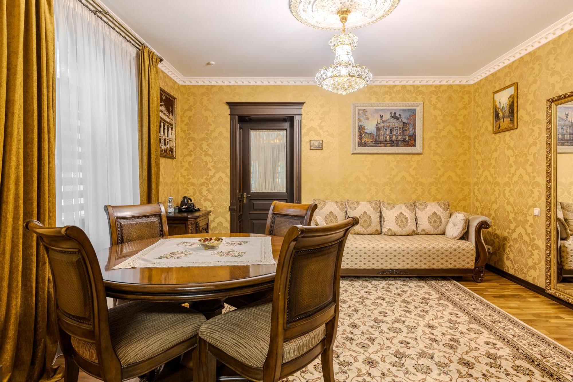 Luxury Boutique Andreevskiy Lviv Kültér fotó